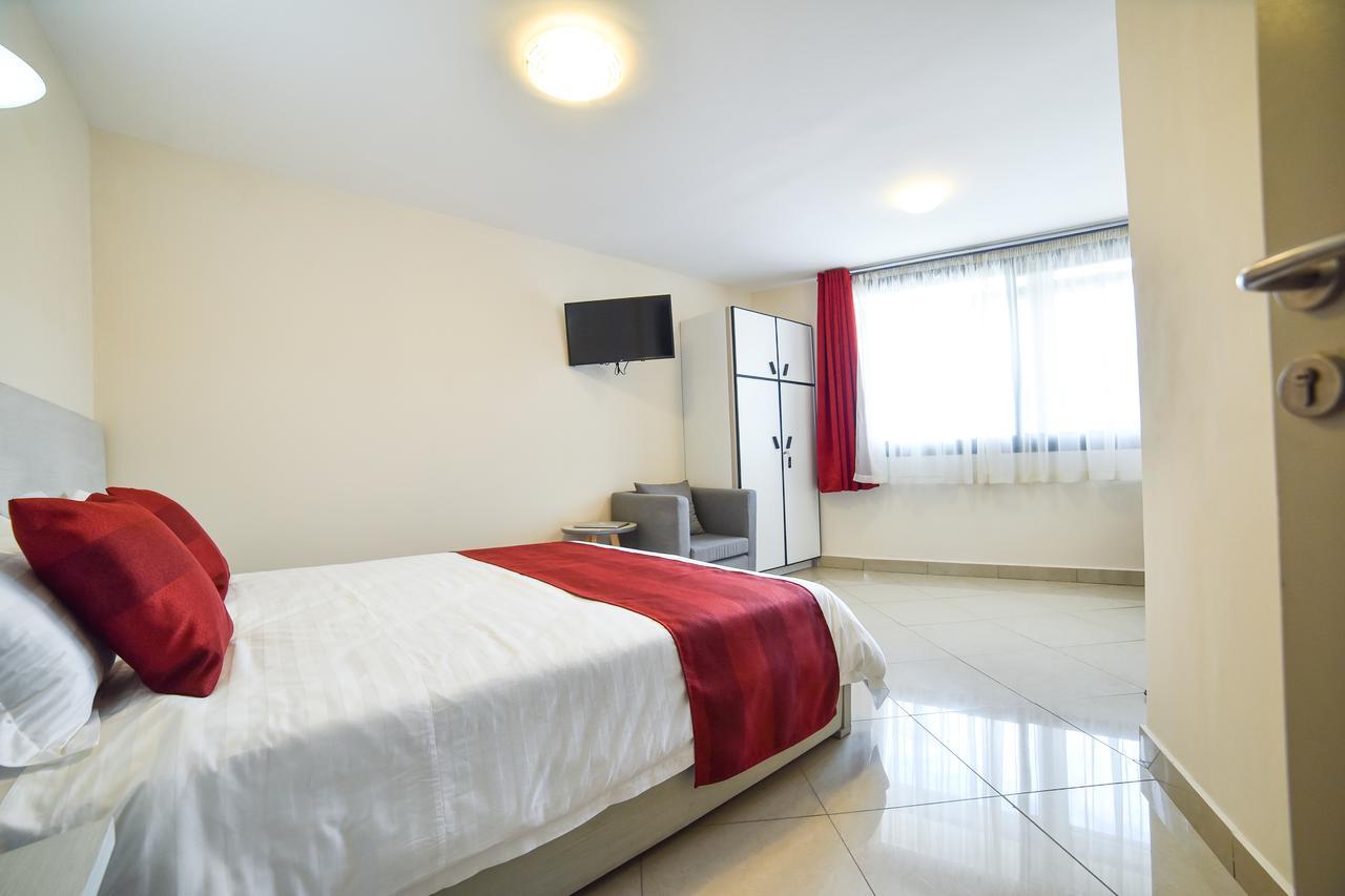 אנטננריבו Lova Hotel מראה חיצוני תמונה